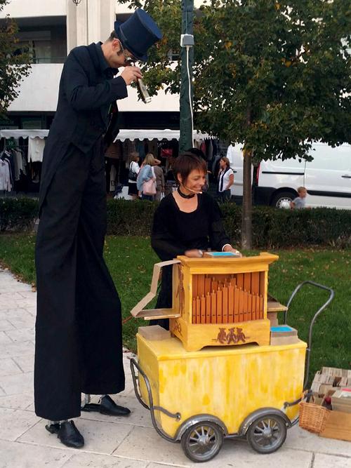 animation de marché à l'orgue de Barbarie