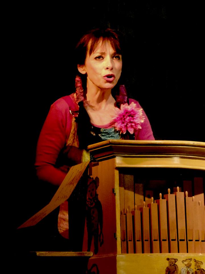 spectacle en chansons à l'orgue de Barbarie